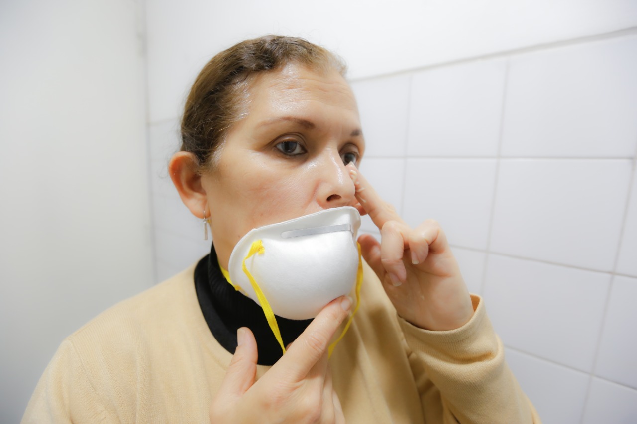 ¿Cómo prevenir lesiones por el uso constante de mascarillas?