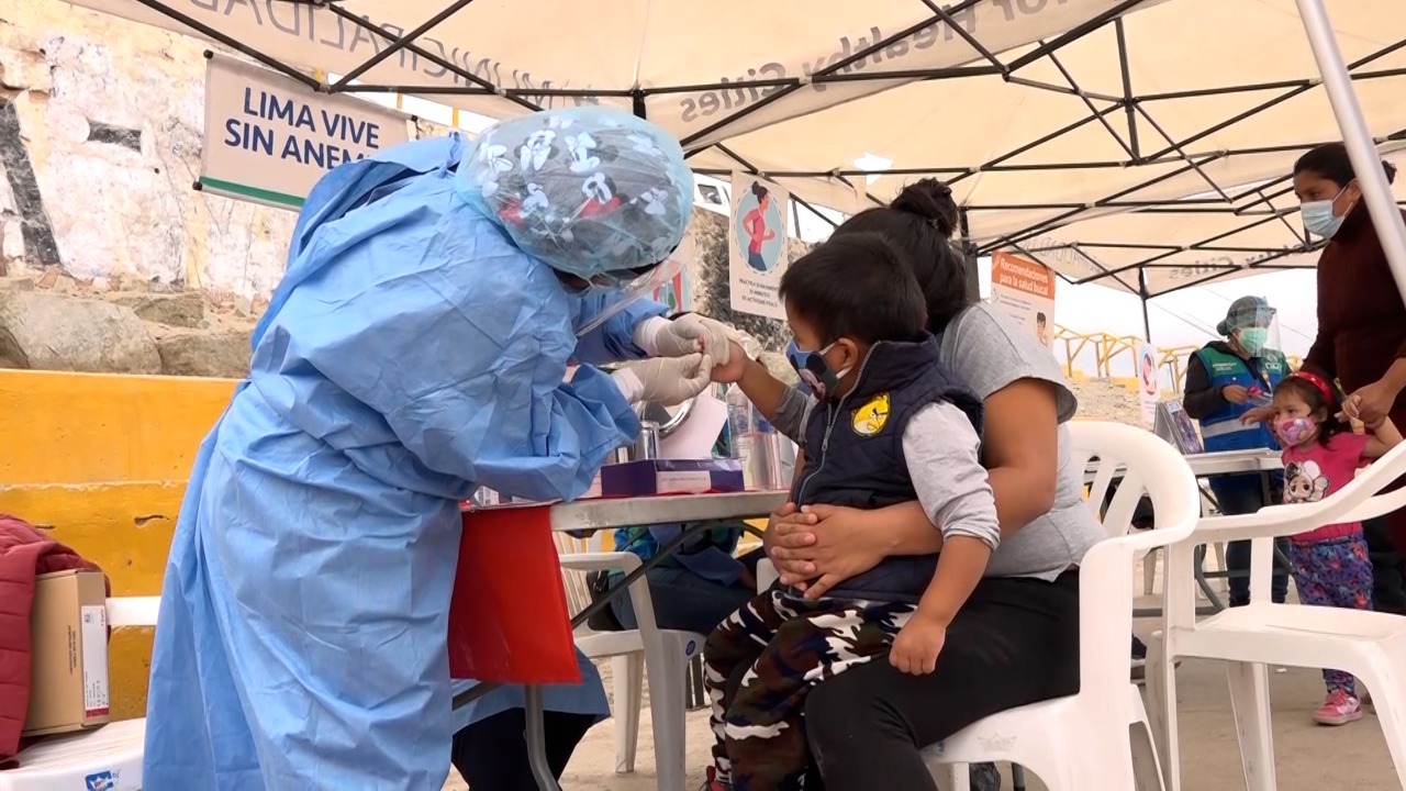 COVID-19: MML tomó pruebas de descarte a adultos mayores y brindó servicios médicos a niños de Villa El Salvador