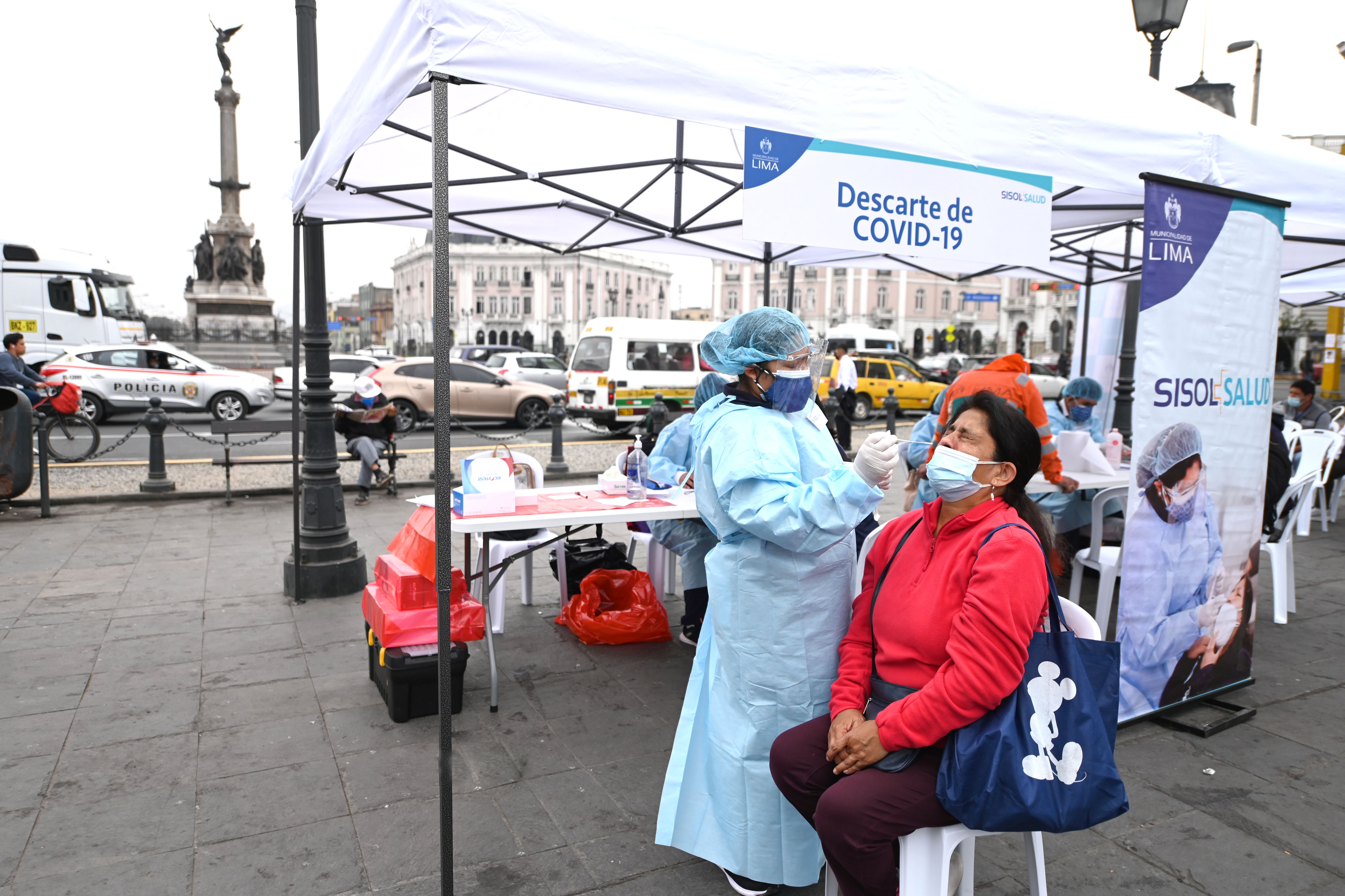 Municipalidad de Lima realizó campaña gratuita de salud por el Día de la Eliminación de la Violencia contra las Mujeres