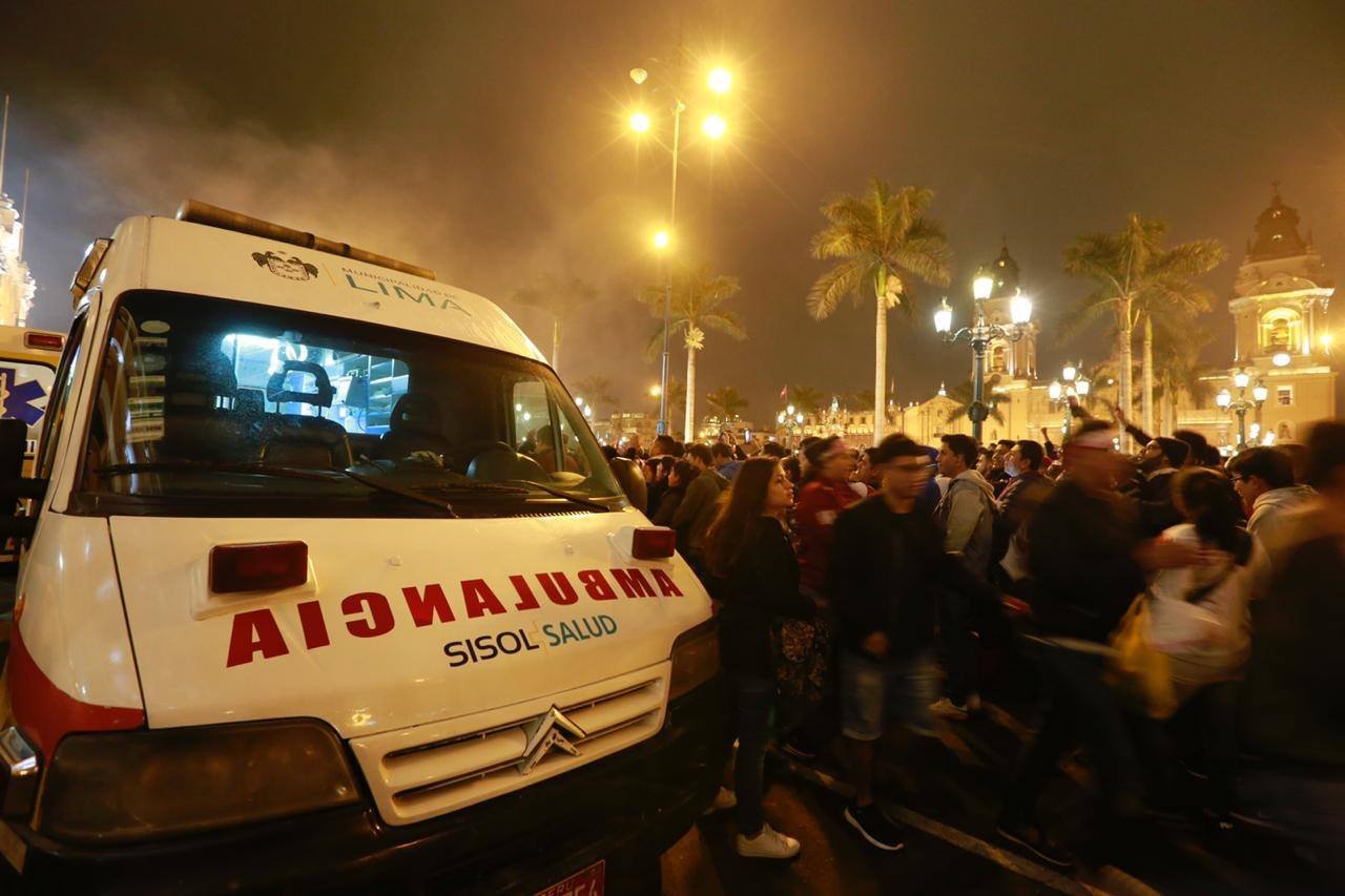 Ambulancias de Sisol Salud acompañaron la transmisión del partido Perú-Chile