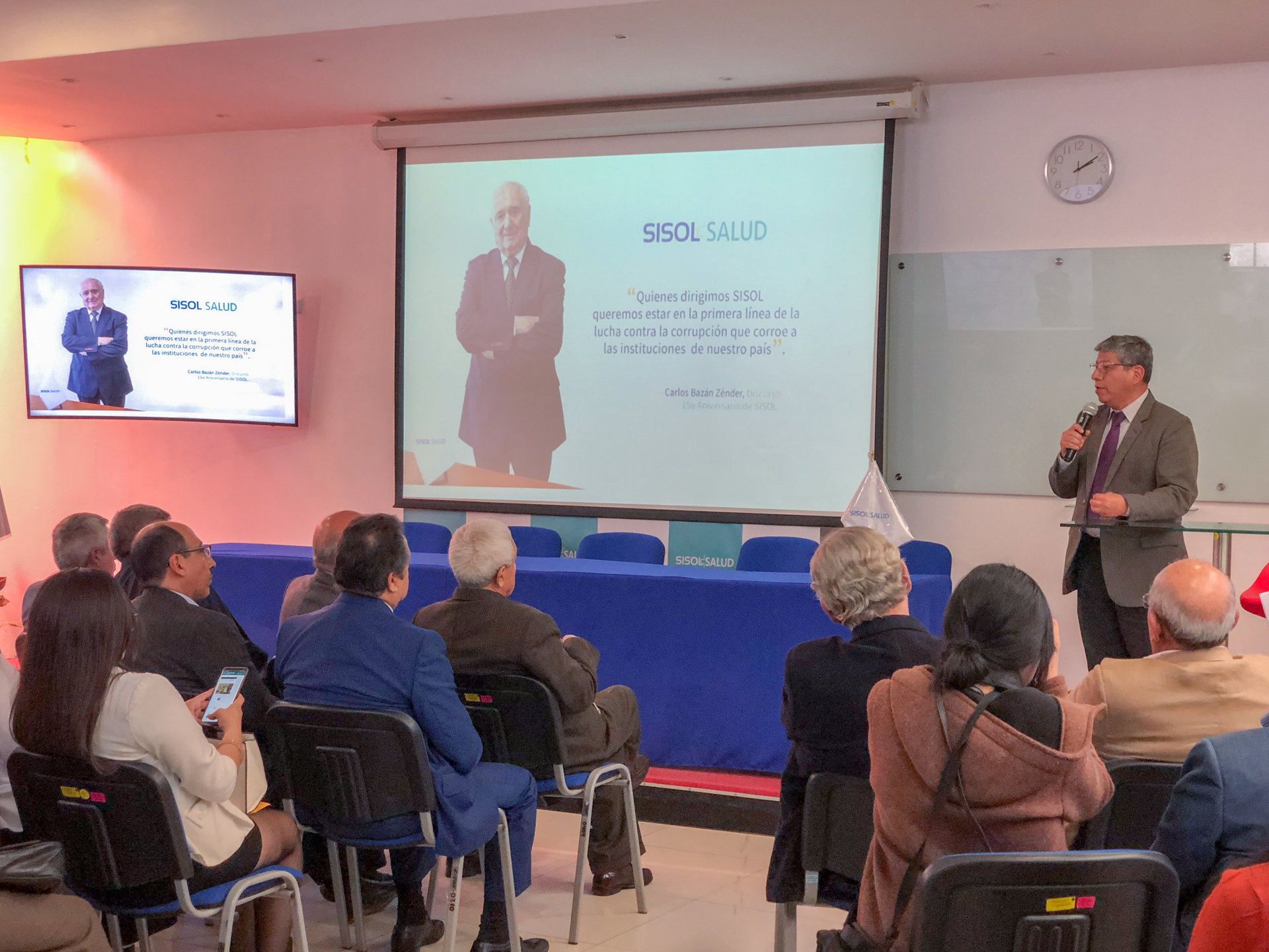 Sisol Salud conmemora el día de la medicina peruana con especial ceremonia