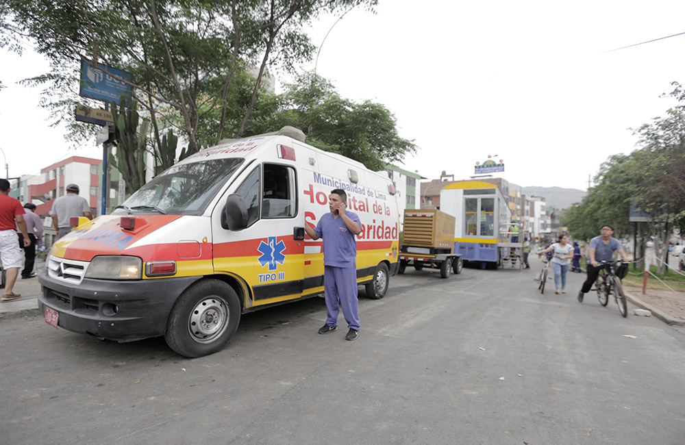 Más de 400 atenciones médicas realizó la MML en zona afectada por aniego en SJL