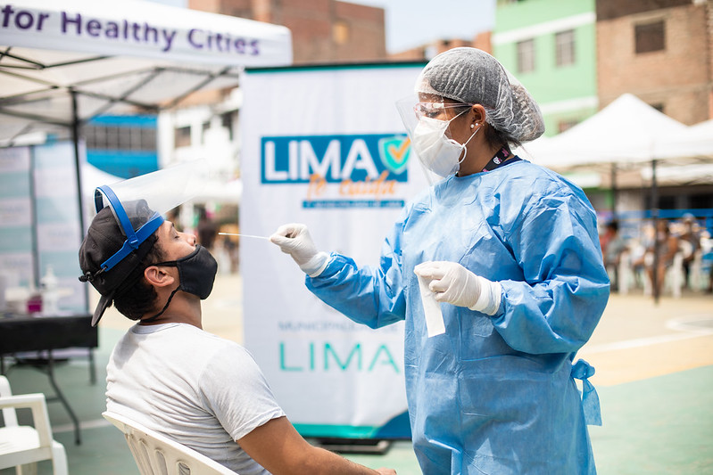 Covid-19: Más de 1,500 vecinos fueron beneficiados esta semana con campaña de salud de la MML.