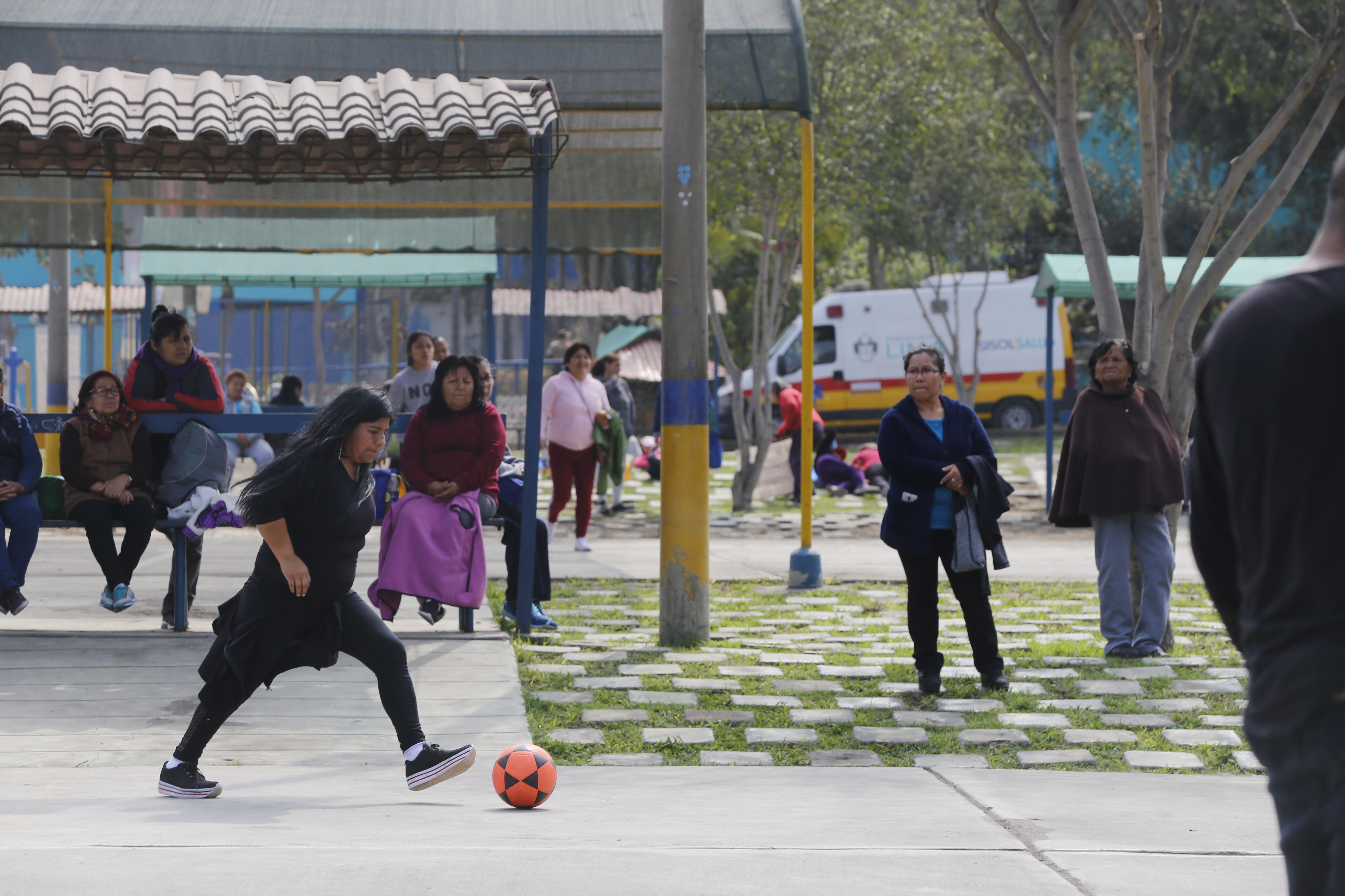 Sisol Salud brindó apoyo en actividad deportiva del “Vaso de Leche”