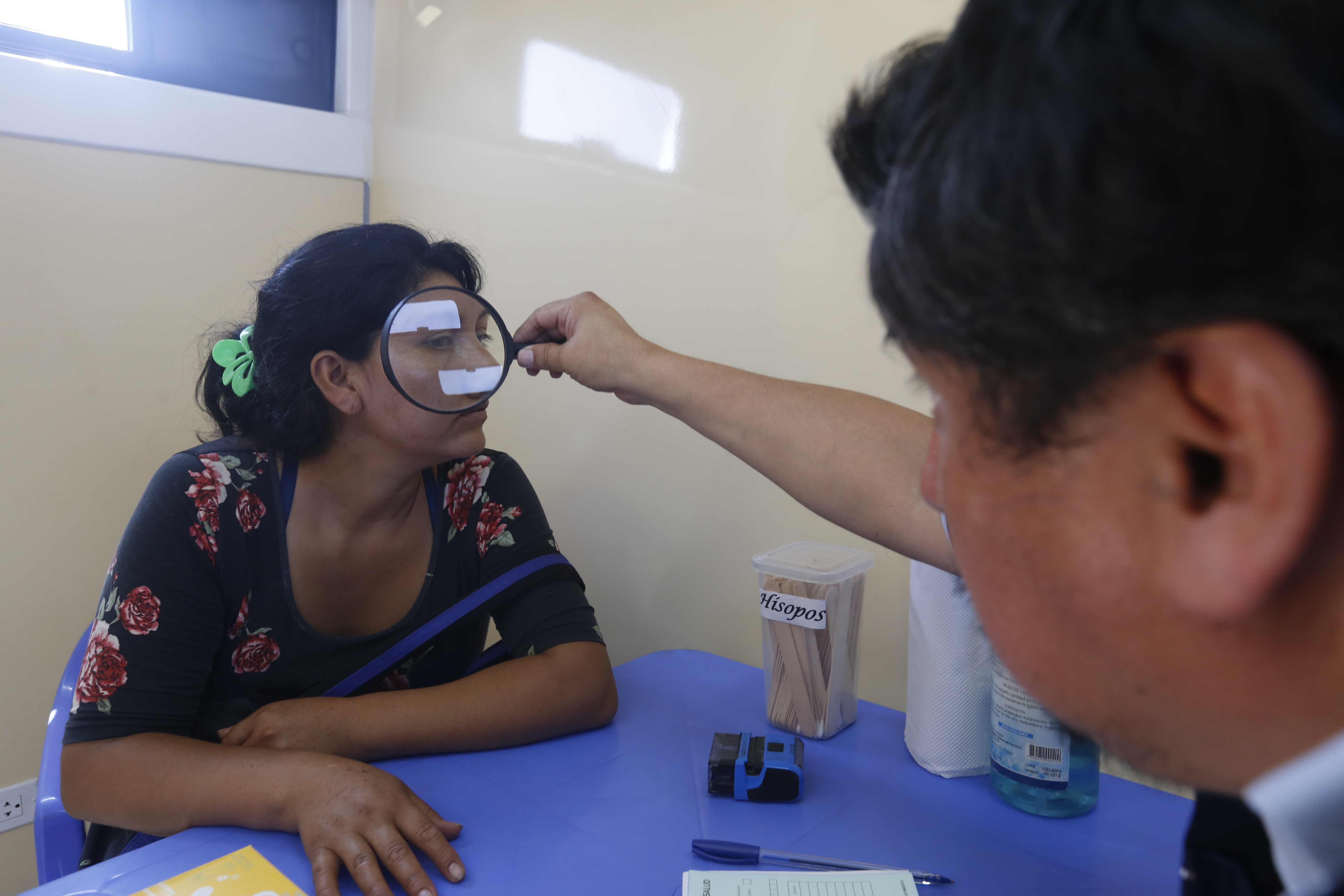 Médicos de Sisol Salud brindan atención a vecinos de Santa Rosa