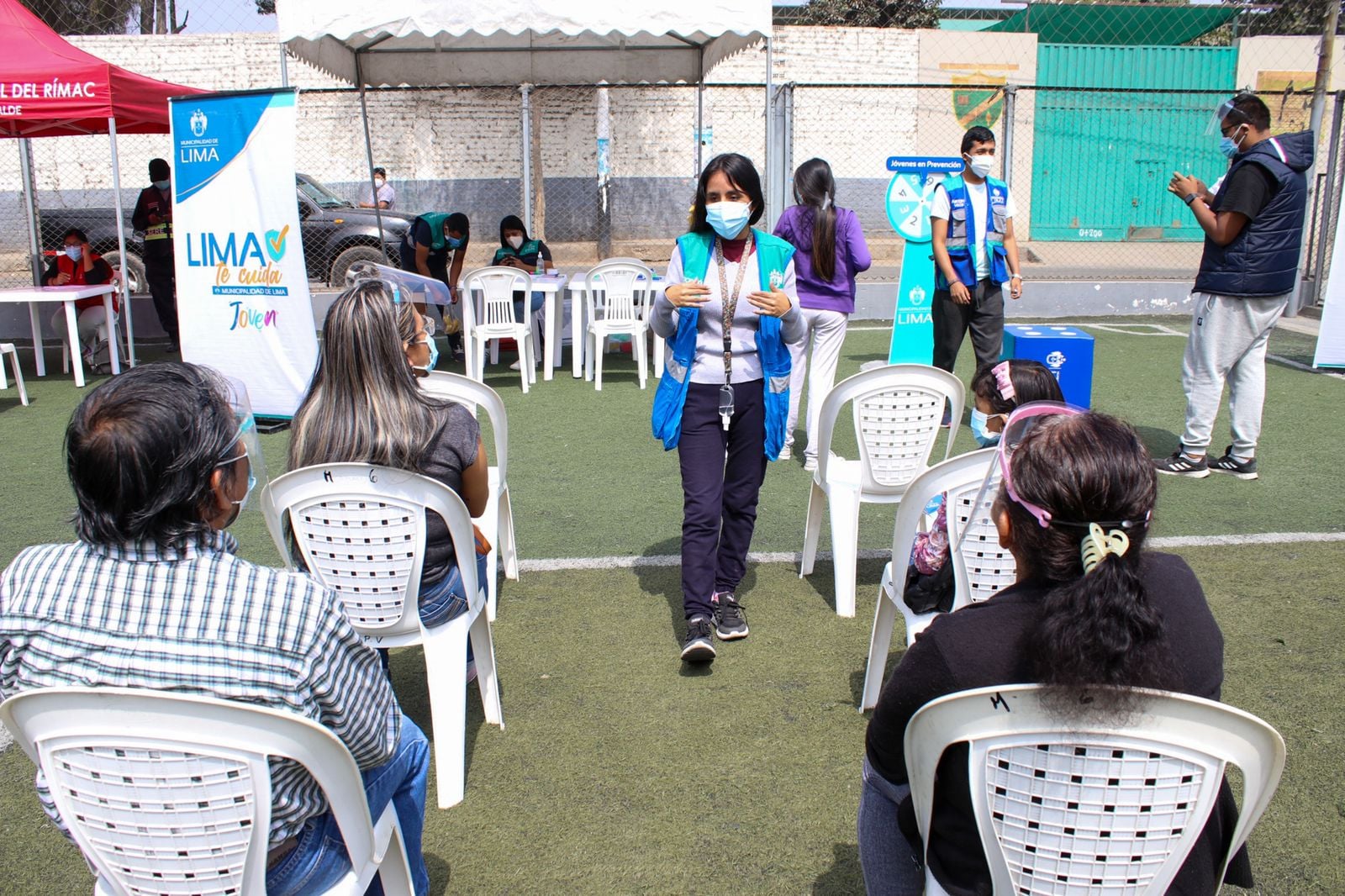 MML: CAMPAÑA DE SALUD Y DESPISTAJE DE COVID-19 BENEFICIÓ A JÓVENES DEL RÍMAC