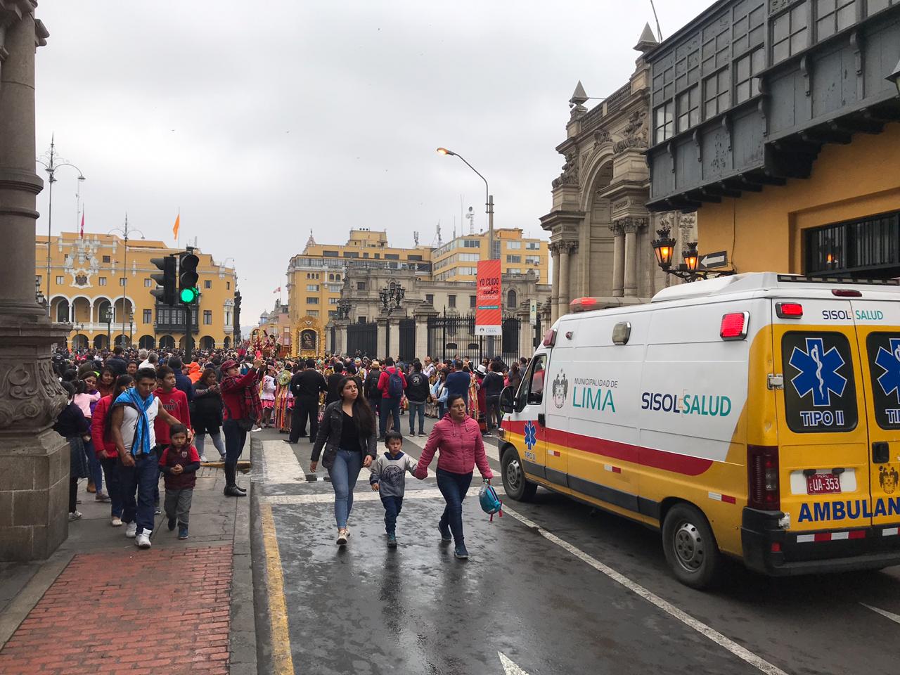 Ambulancia de Sisol Salud presente durante el homenaje al Señor de Qoyllur Ritti