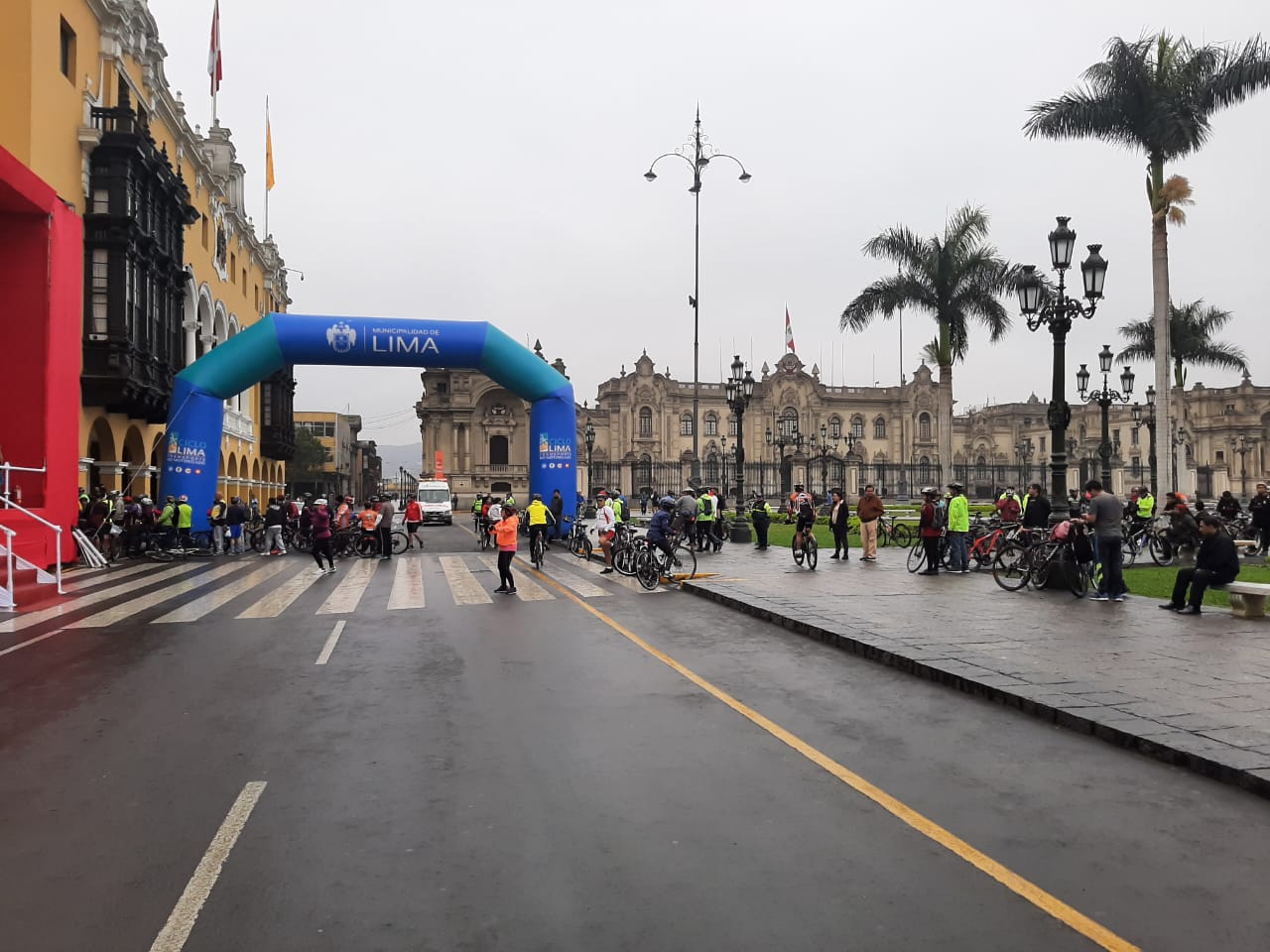 Equipo de ambulancias de Sisol Salud acompañó a participantes del evento Pedalea Perú
