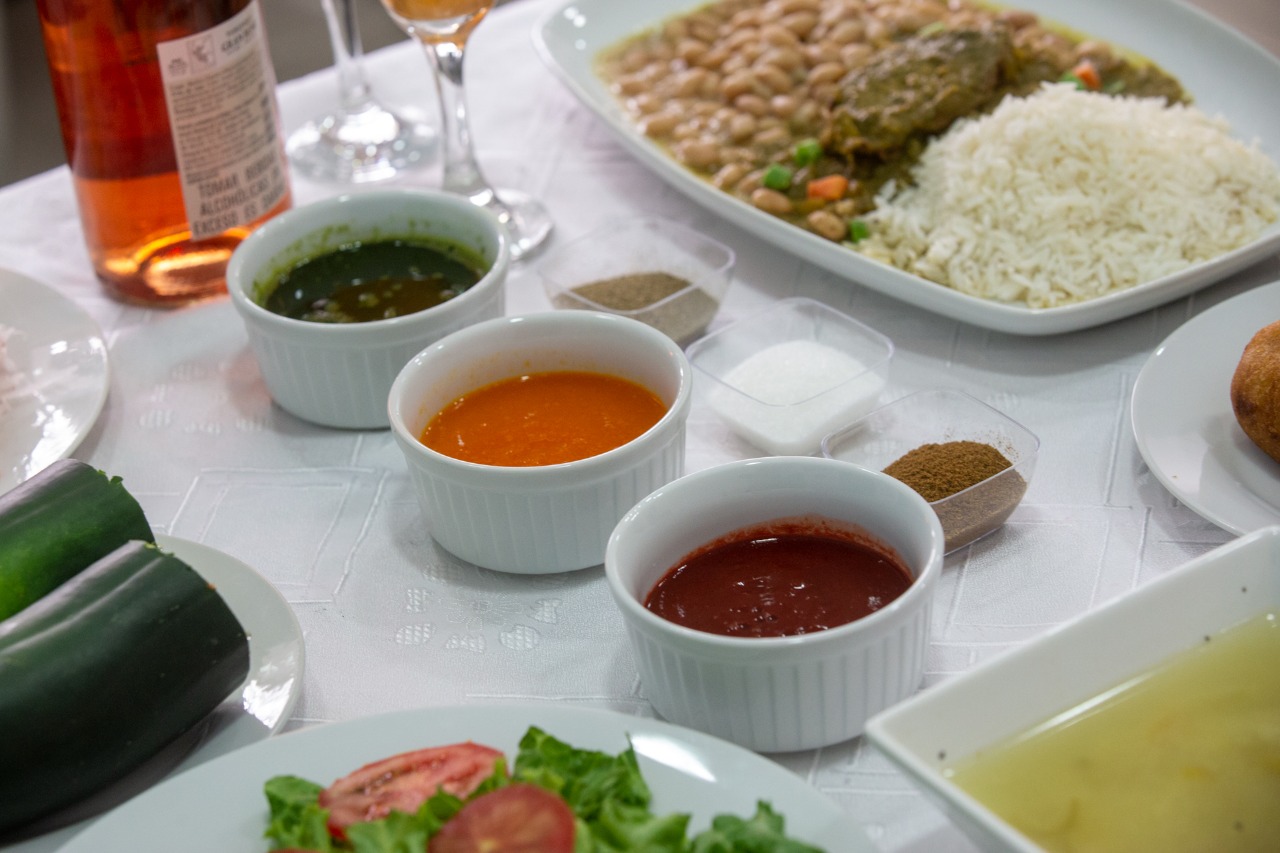 Cómo disfrutar la comida criolla sin complicaciones digestivas