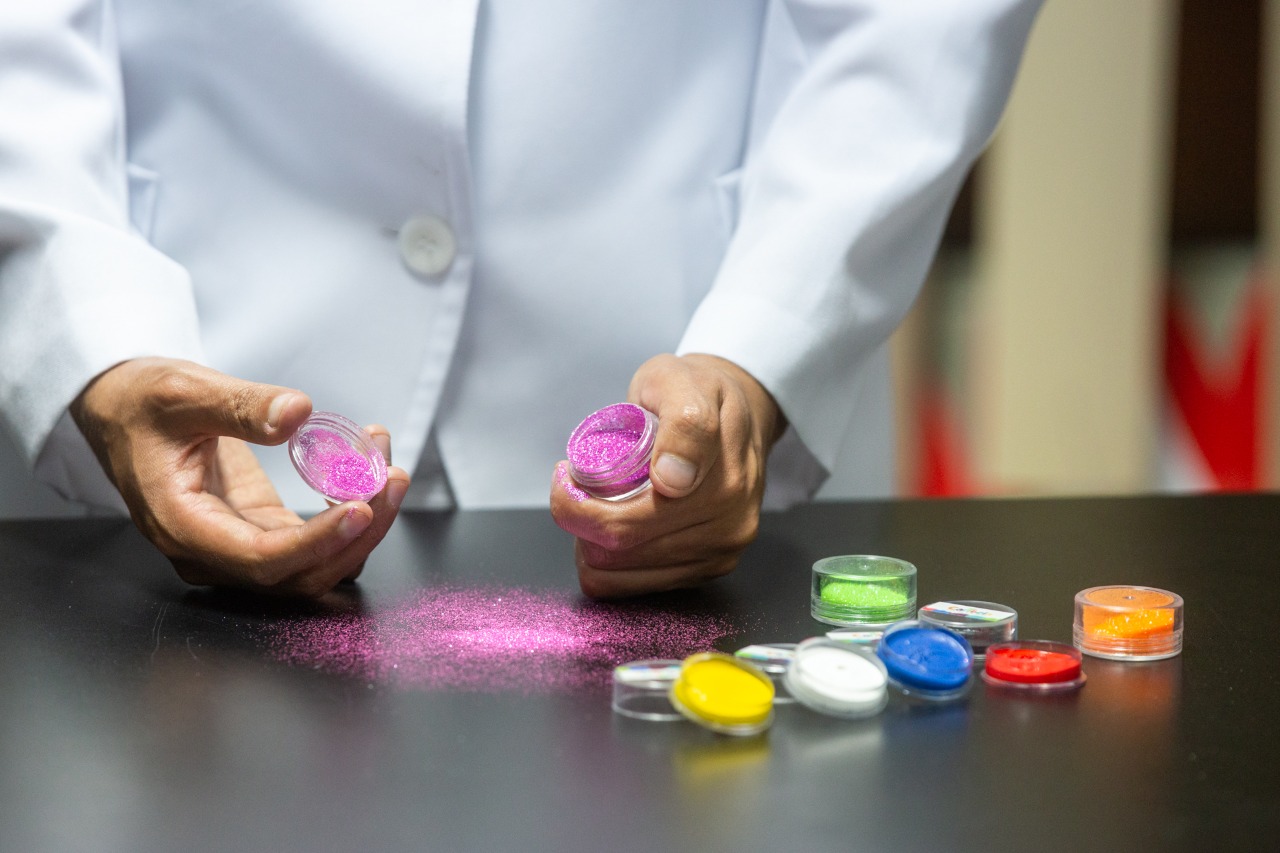 ¿Cómo reconocer el maquillaje nocivo en halloween?