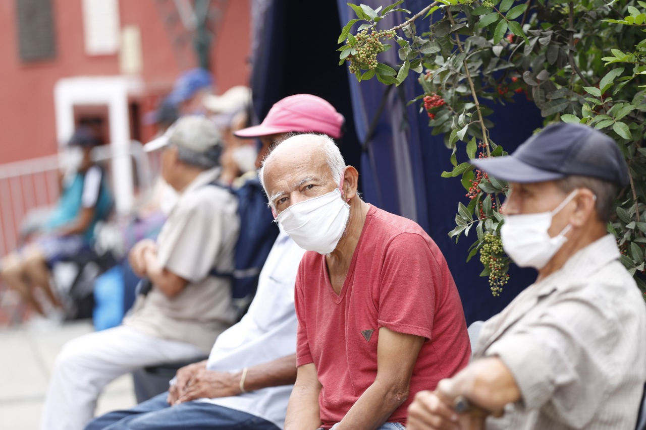 Depresión, deterioro en la memoria y otras enfermedades degenerativas aumentaron en los adultos mayores durante la cuarentena