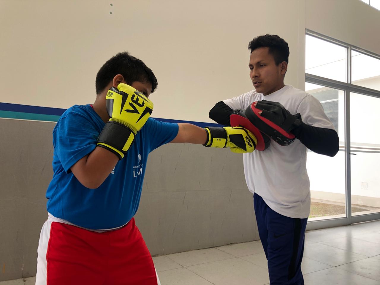 Conoce cómo prevenir lesiones comunes al practicar deportes