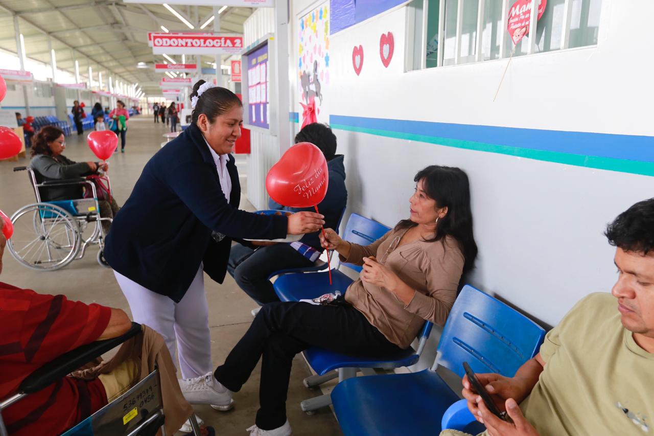 SISOL Salud realiza campaña médica “Cuidando a mamá”
