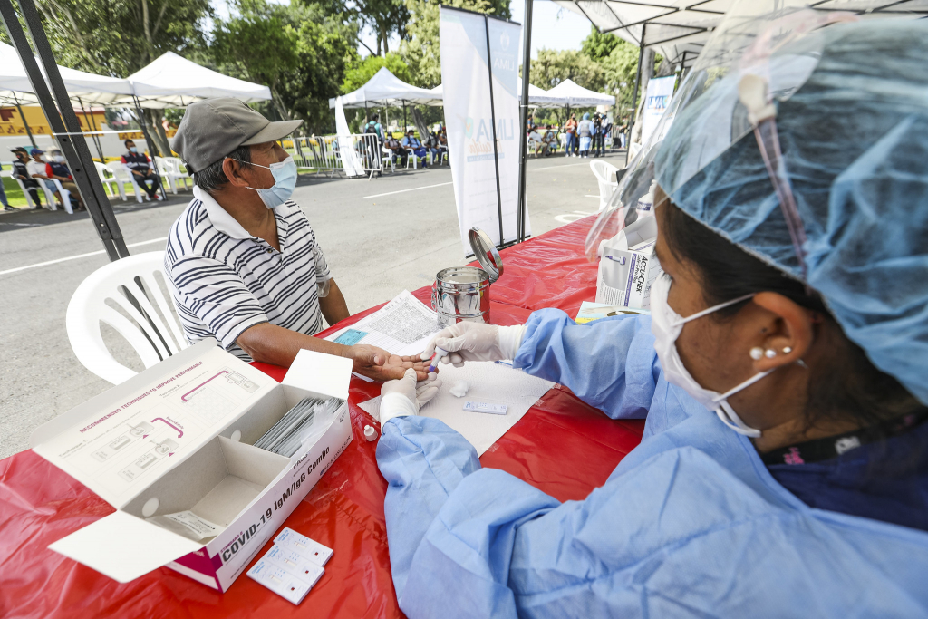 Municipalidad de Lima realizó descarte de Covid-19 a más de 350 recicladores de Lima Cercado.